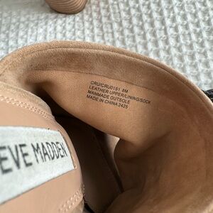 Steve Madden open toed mules taupe in great condition